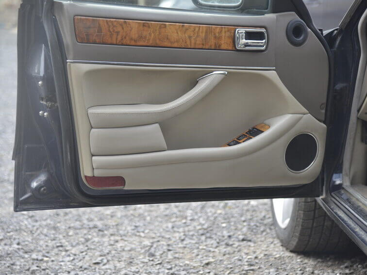 Pièces de carrosserie Jaguar
